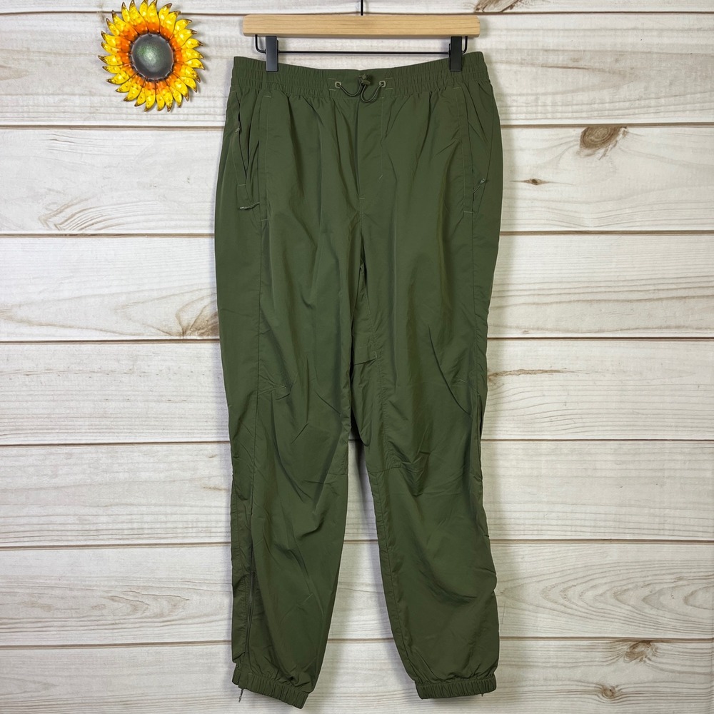 Lululemon Athletic Men's‎ Olive Green Cargo Jogger Pants M Track Windbreaker